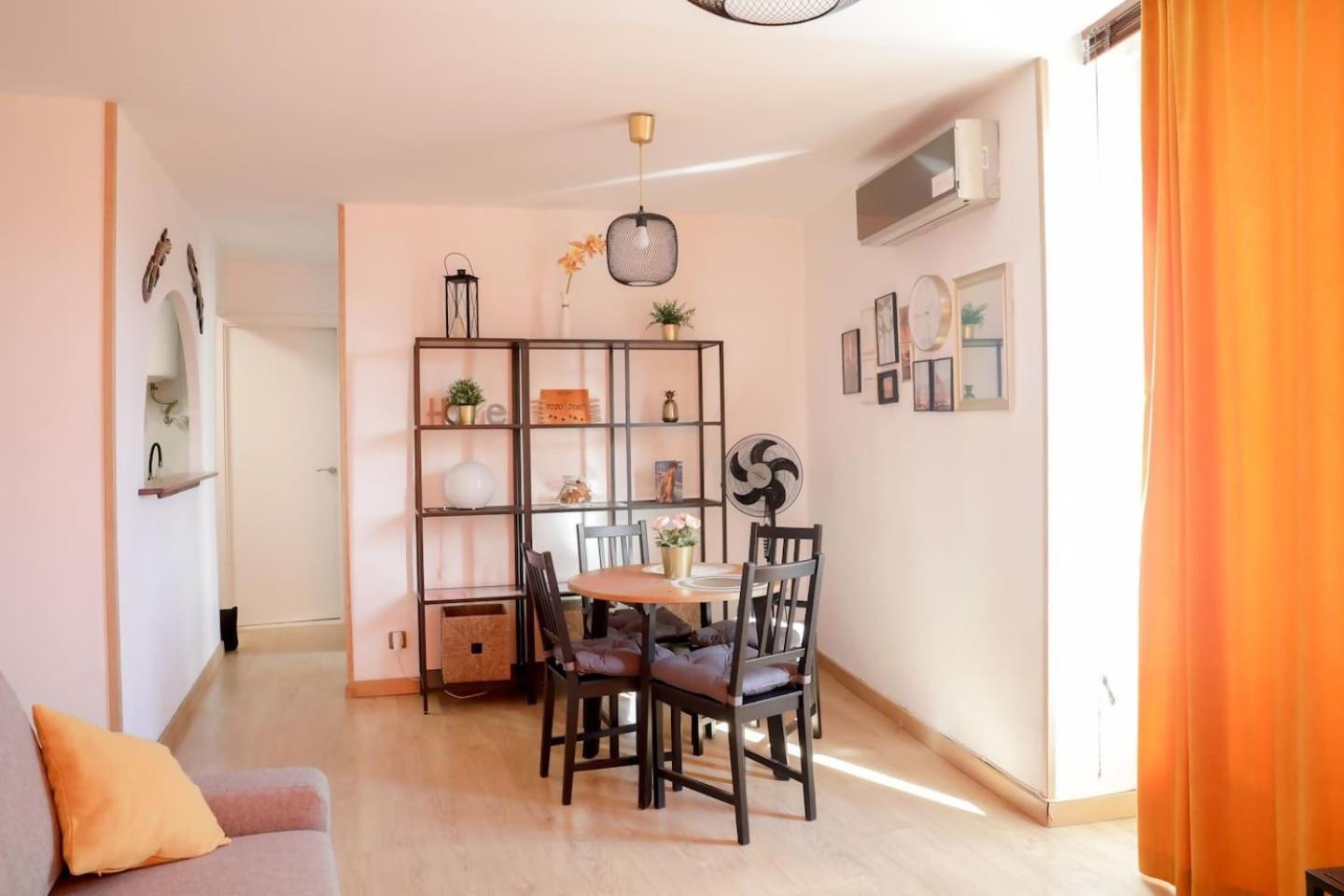 Apartament Renovado Y Sofisticado En El Centro De *